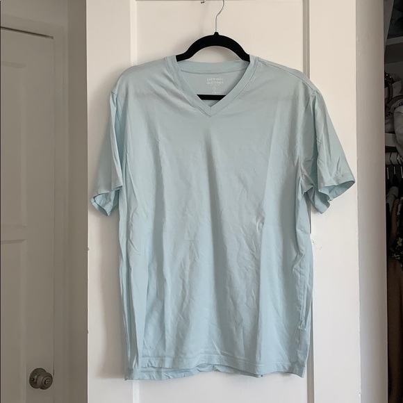 GAP Other - GAP Men’s V-Neck Tee